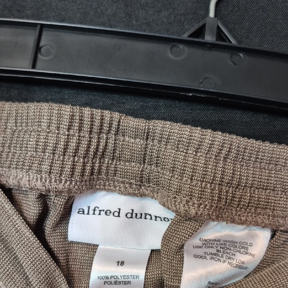 Alfred Dunner Brown Straight-Leg Trousers